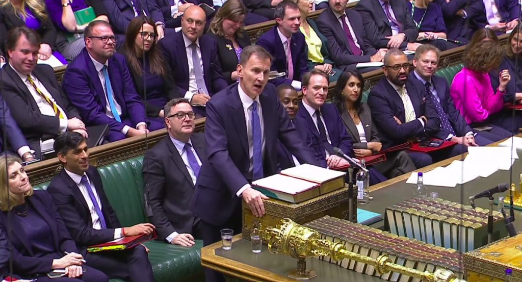 Budget 2024 : Jeremy Hunt annonce des baisses de taxes