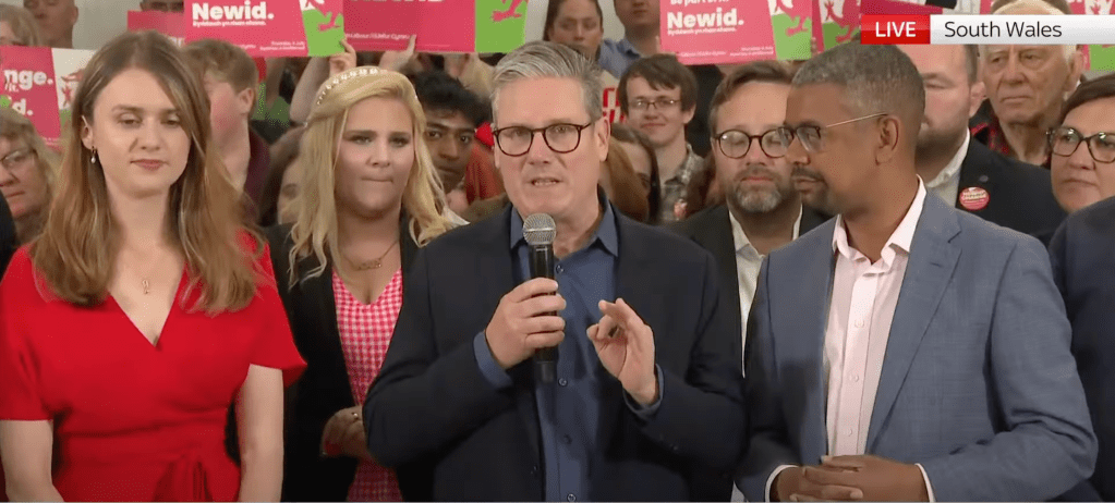 Royaume-Uni : le Labour est aux portes du pouvoir